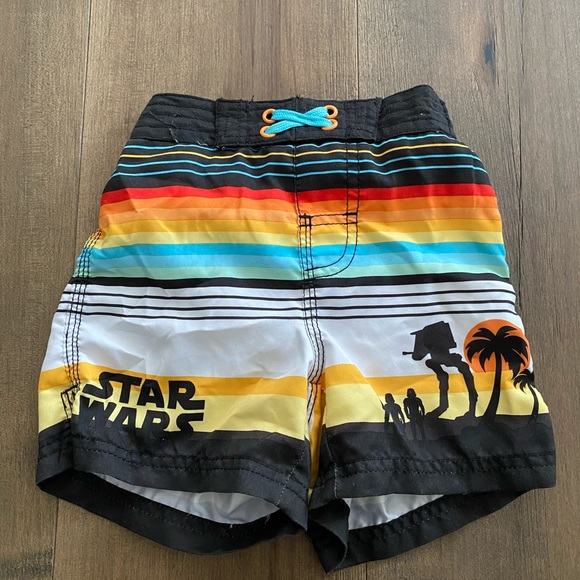 3T Disney Star Wars swim trunks - Picture 1 of 1
